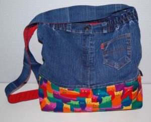 Taske af upcyclede cowboybuksewr. Undervisning i håndværk og design.