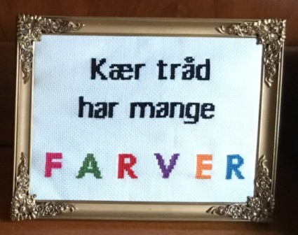 Kær tråd har mange farver, korsstingsbroderi.