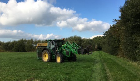 Foto til undervisning i temaet transport, Landbrug, traktor.